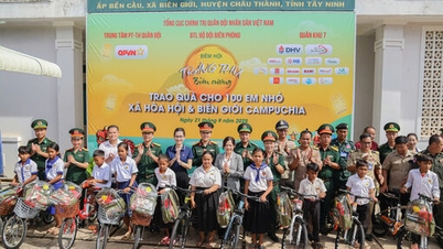 'Trăng thu biên cương': Mang Trung thu đến với thiếu nhi xã Hòa Hội