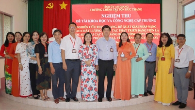 ការលើកកំពស់គុណភាពនៃការអភិវឌ្ឍន៍សមាជិកបក្សសិស្សនៅវិទ្យាល័យនៅរ៉ាក់ជី