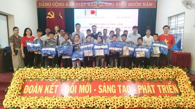 WEST GERMAN PHARMACEUTICAL COMPANY DONATES GIFTS TO FLOOD-AFFECTED STUDENTS IN SON LA