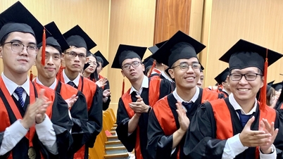 Van korhatár az egyetem elvégzése és a diploma megszerzése között?