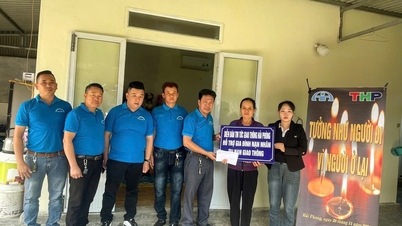 르 반 롱 씨와 온라인 커뮤니티는 교통 안전 유지에 기여하고 있습니다.