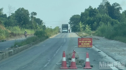 Lao Cai muss auf einigen Strecken die stark beschädigte Verkehrsinfrastruktur reparieren.