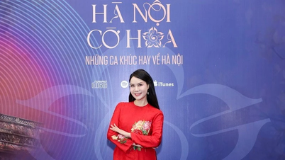 Discover "Hanoi of flags and flowers" through the singing of People's Artist Mai Hoa