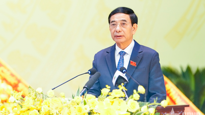 Generál Phan Van Giang se zúčastnil a řídil 1. sjezd stranického výboru provincie Thai Nguyen.