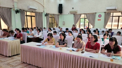 វគ្គបណ្តុះបណ្តាលស្តីពីការងារប្រជាជនសម្រាប់បុគ្គលិកសុខាភិបាលមូលដ្ឋាន - Cao Bang Electronic Newspaper
