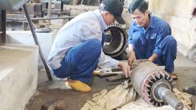ທ່ານ​ປະ​ທານ​ຄະ​ນະ​ກຳ​ມະ​ການ​ປະ​ຊາ​ຊົນ​ແຂວງ ບັກ​ນິງ ຊີ້​ນຳ​ຮັບ​ມື​ກັບ​ພະ​ຍຸ​ເລກ 9