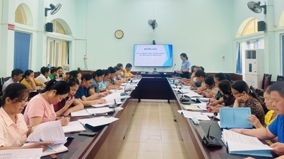 Training on screening poor and near-poor households for 60 delegates - Cao Bang Electronic Newspaper