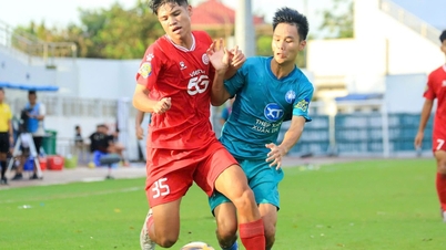 U.17ハノイ対U.17ナムディンの優勝争い：宿敵同士