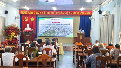 ຕາ​ແສງ ດ້ຽນ​ລາກ ປະ​ກາດ​ແຜນ​ການ​ແບ່ງ​ເຂດ​ເຂດ​ຕົວ​ເມືອງ Transit Hub