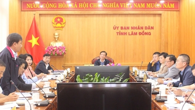 Chủ tịch UBND tỉnh Lâm Đồng Hồ Văn Mười làm việc với Trung tâm Phát triển quỹ đất