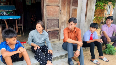 'Đi từng ngõ, gõ từng nhà' đưa học sinh trở lại lớp