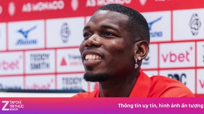 Pogba bất ngờ với Minamino