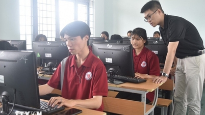 Es wird erwartet, dass die Lehrer der Regelschule 1–2 Monate Sommerferien haben.