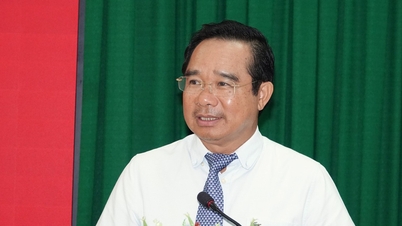 Ho Chi Minh Şehri, alan temizliğinin geciktirilmesi nedeniyle mahalle ve komün parti sekreterleri ve başkanlarını inceleyecek.