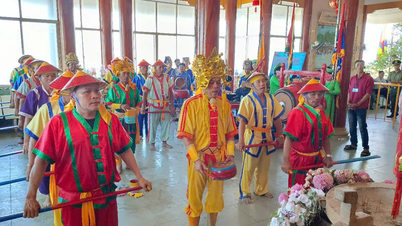 Propozycja uczynienia Festiwalu Dinh Co corocznym wydarzeniem kulturalnym miasta Ho Chi Minh