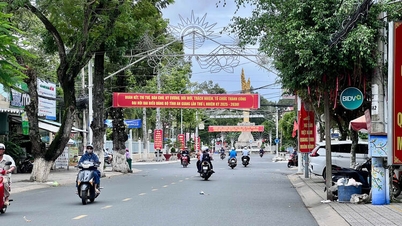 ກວດກາ​ວຽກ​ງານ​ໂຄສະນາ​ຊວນ​ເຊື່ອ ​ເພື່ອ​ຮັບ​ໃຊ້​ກອງ​ປະຊຸມ​ໃຫຍ່​ຄັ້ງ​ທີ 1 ຂອງ​ພັກ​ແຂວງ ອານ​ຢາງ ຢູ່ 2 ຕາ​ແສງ ​ແລະ ຄຸ້ມ​ເມືອງ.