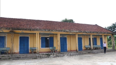 Nguy cơ mất an toàn từ dãy phòng học 30 năm tuổi ở Quảng Ngãi