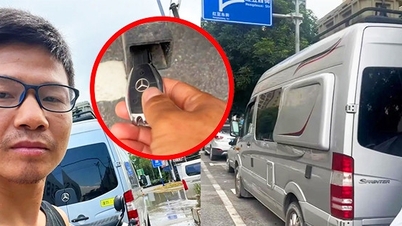 Турист залишив автомобіль вартістю понад 4 мільярди донгів на узбіччі дороги та позичив його незнайомцю, щоб той проїхався.