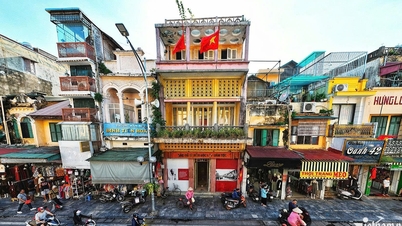 Tiểu thương chợ Đồng Xuân loay hoay kê khai hóa đơn điện tử