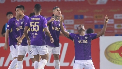 មកពីក្រោយទល់នឹង Thanh Hoa ក្រុម Hanoi FC បានទទួលជ័យជម្នះលើកដំបូងរបស់ពួកគេ។