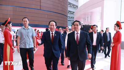 Prime Minister attends the first Congress of Hai Phong City Party Committee
