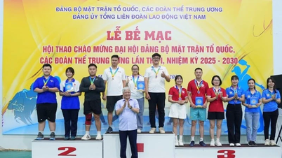 ພິທີ​ປິດ​ງານ​ມະຫາ​ກຳ​ກິລາ​ເພື່ອ​ຕ້ອນຮັບ​ກອງ​ປະຊຸມ​ໃຫຍ່​ຜູ້​ແທນ​ສູນ​ກາງ​ແນວ​ໂຮມ​ປະ​ເທດ​ຊາດ ​ແລະ ບັນດາ​ອົງການ​ຈັດ​ຕັ້ງ​ສູນ​ກາງ