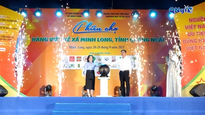 Vietnamesische Warenmesse in der Gemeinde Minh Long im Jahr 2025