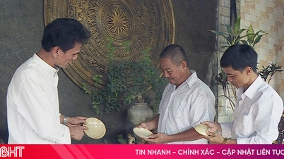 Những người làm cho cổ vật biết nói chuyện