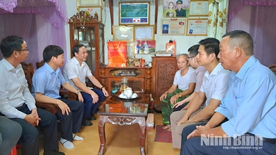 ចុះសួរសុខទុក្ខ និងជូនអំណោយដល់ព្រឹទ្ធាចារ្យភូមិ មេភូមិ និងចាស់ជរាដ៏មានកិត្យានុភាពក្នុងចំណោមជនជាតិភាគតិច