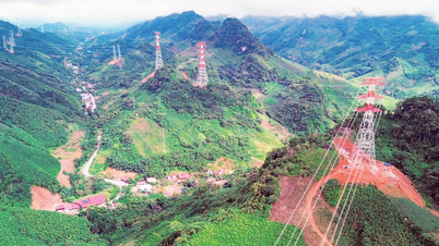 Tapak pembinaan talian penghantaran Lao Cai-Vinh Yen 500kV