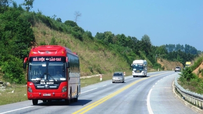 October 1: Construction begins on the expansion of the Yen Bai-Lao Cai expressway to 4 lanes
