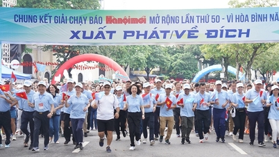 ជុំចុងក្រោយនៃកម្មវិធីរត់កាសែតហាណូយមួយឆ្នាំ 2025៖ ផ្សព្វផ្សាយសារសន្តិភាព
