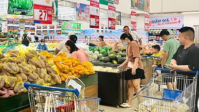 ផ្សារទំនើបបង្កើនទំនិញសំខាន់ៗក្នុងរដូវព្យុះ
