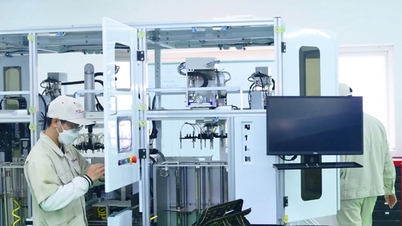 Forming supporting industrial complexes: