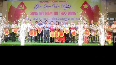 Cultural exchange "Forever bright faith in the Party"