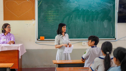 Ho Chi Minh City Department of Education and Training established a team to inspect 'overcharging' at a series of schools.