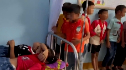 Phó hiệu trưởng nói không cho học sinh ngộ độc đi viện vì 'chờ điều ô tô chở'