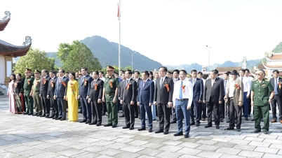 Lãnh đạo tỉnh dâng hương tại Đền thờ Liệt sĩ và Tượng đài Du kích Bắc Sơn nhân kỷ niệm 85 năm Ngày Khởi nghĩa Bắc Sơn