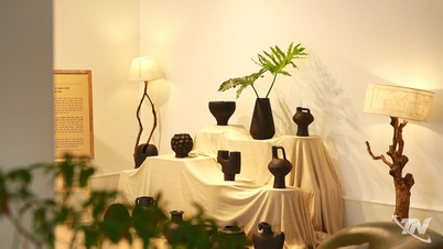 និទានរឿងជាមួយក្រដាស