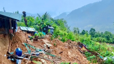 Landslide in Hung Son commune, affecting 3 Co Tu households