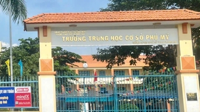 សិស្សប្រុសថ្នាក់ទី៨ នៅទីក្រុងហូជីមិញ បានធ្លាក់ពីលើសាលាជាន់ទី២ ដល់ដី