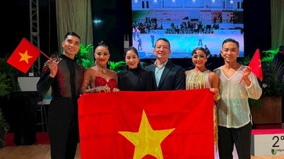 ក្រុម​រាំ​របស់​ប្រទេស​វៀតណាម​បាន​ធ្វើ​ការ​សម្គាល់​របស់​ខ្លួន​ក្នុង​ការ​ប្រកួត​ជើងឯក​ពិភពលោក Portugal Open