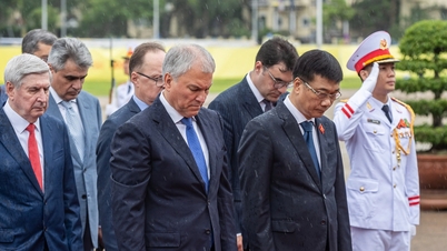 ประธานสภาดูมาแห่งรัฐรัสเซียเยี่ยมชมโบราณวัตถุจากสงครามและเข้าเยี่ยมประธานาธิบดีโฮจิมินห์