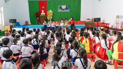 Bringing early Mid-Autumn Festival to children in difficult circumstances