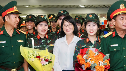 Ho Chi Minh-Ville accueille le retour de la force qui a achevé la mission A80