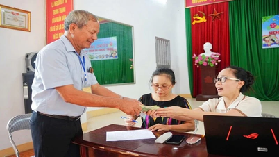 Thai Nguyen gives National Day gifts on September 2 to most people