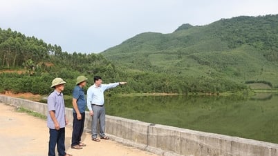 Phu Luong residents expect Dong Trai lake to have enough water and roads