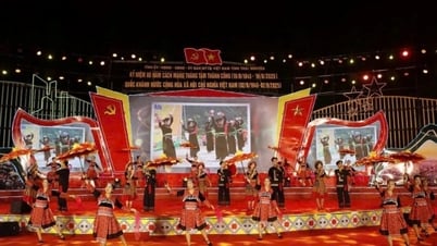 Thai Nguyen: Malam gemerlap seni dan kembang api untuk merayakan Hari Nasional 2 September