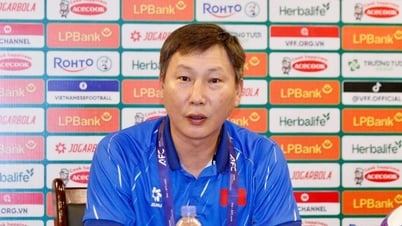 L'entraîneur Kim Sang Sik parle du fond du cœur des joueurs U23 du Vietnam