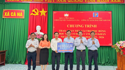 Chi nhánh Xăng dầu Ninh Thuận trao 100 triệu đồng tài trợ học bổng cho học sinh có hoàn cảnh khó khăn xã Cà Ná